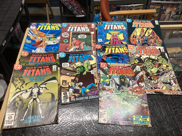 DC The New Teen Titans comic job lot