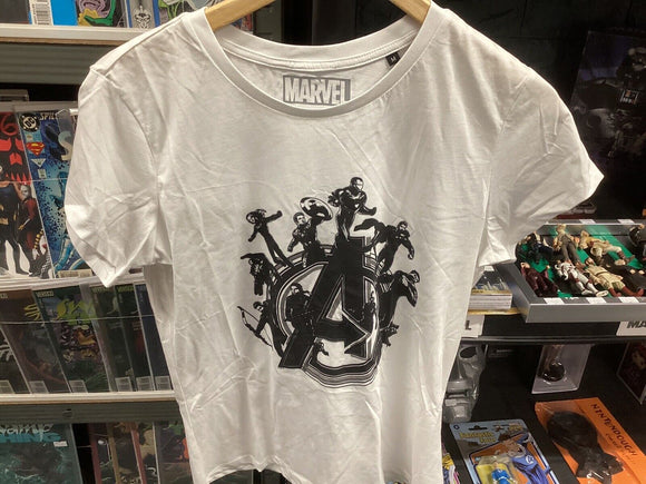 Official Marvel Avengers t shirt size medium